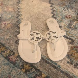 Brand new Tori Burch Sandals! White!